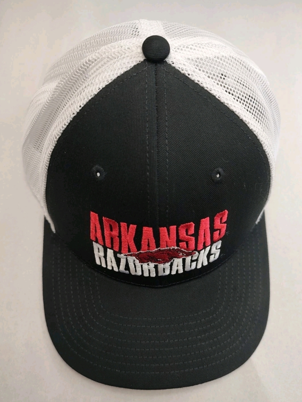 Arkansas Razorbacks Hat Snap Back Mens 1 Sz Black/White/Mesh Trucker Cap